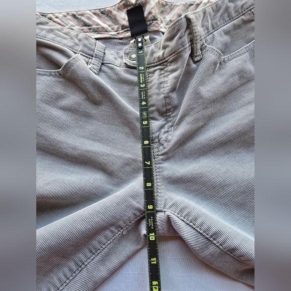 GAP Women's Gray Long Lean 70's Inspired Cordurary Jeans - Picture 6 of 9